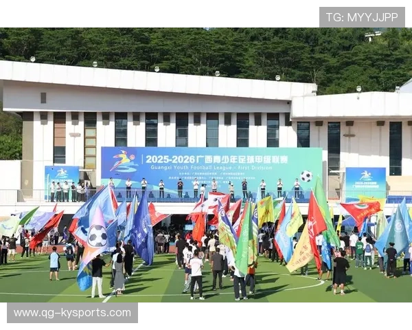 足球联赛在青训扶持中鼓励俱乐部与高校共建科研与人才培养平台 足球联赛在青训扶持中鼓励俱乐部与高校共建科研与人才培养平台